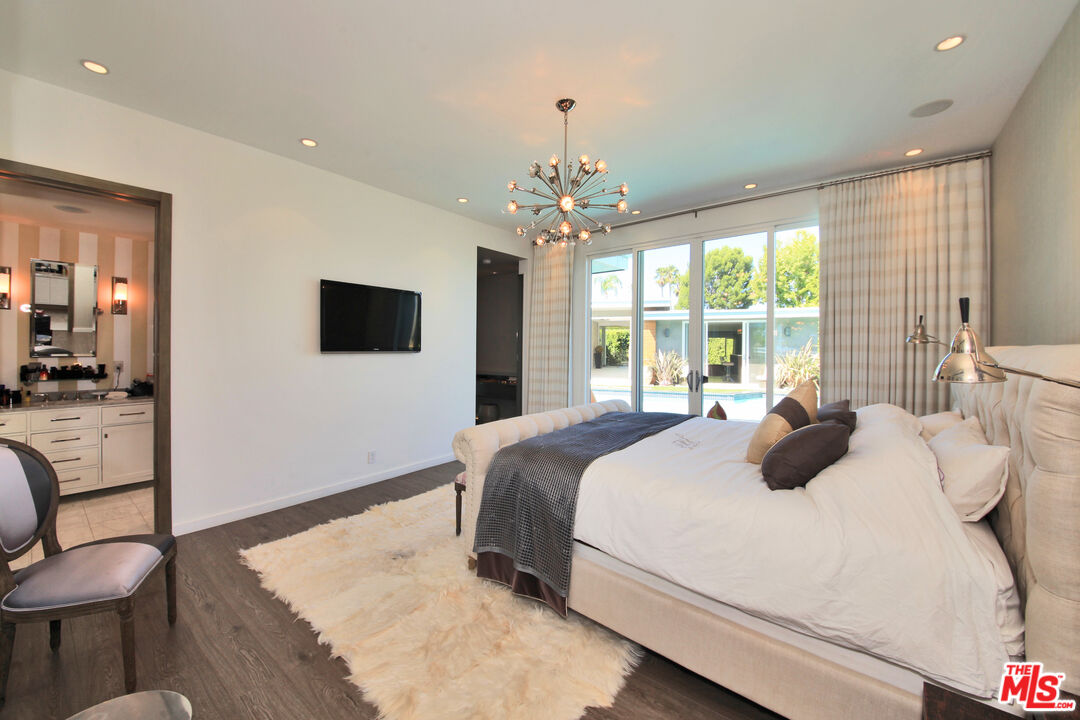 3054 Elvido Dr