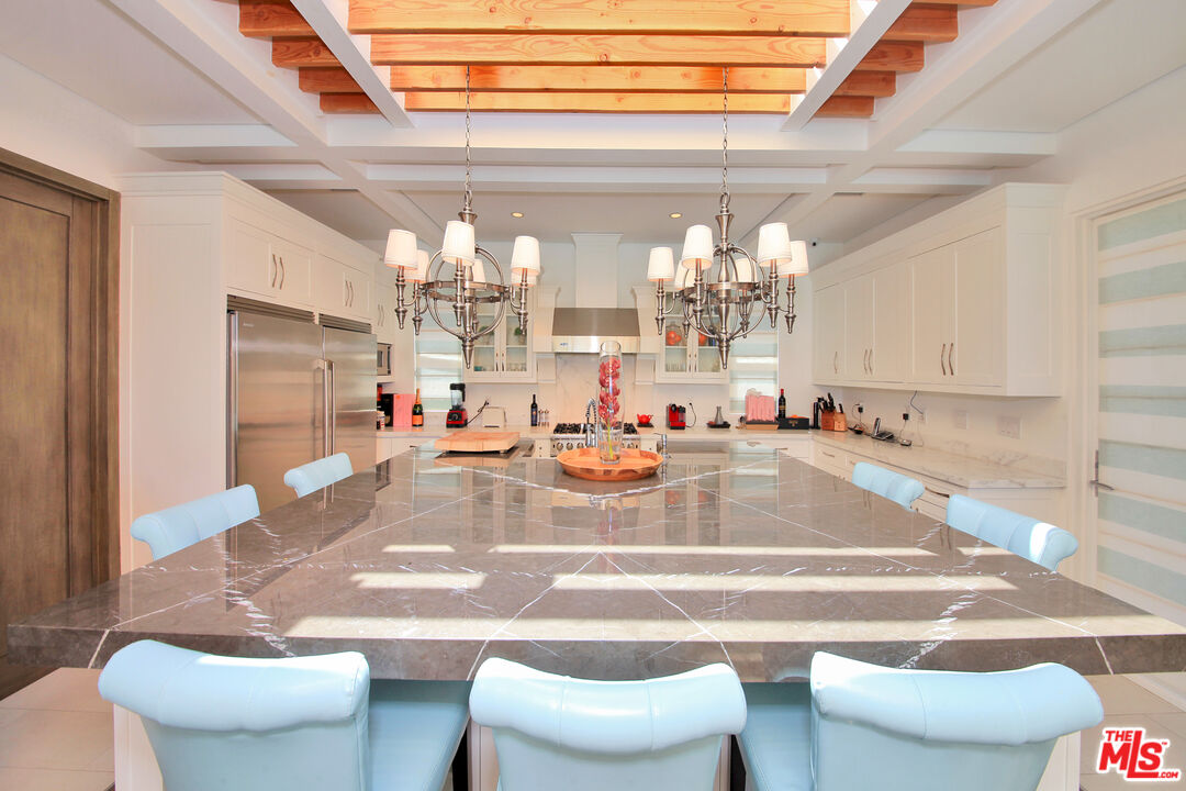 3054 Elvido Dr