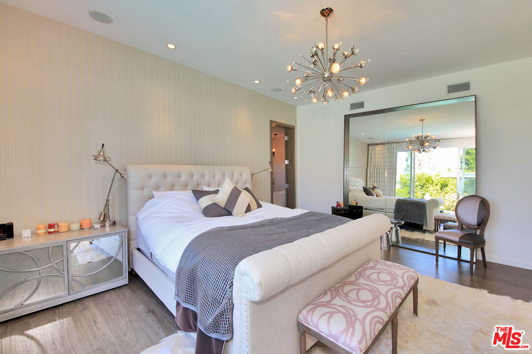 3054 Elvido Dr