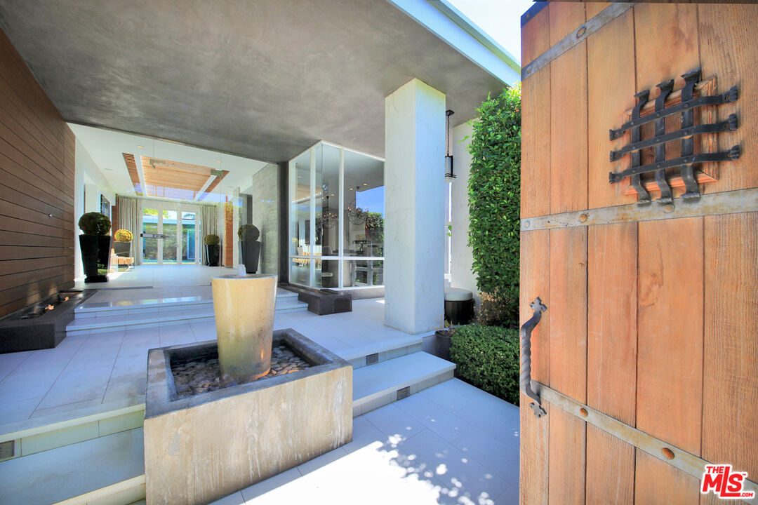 3054 Elvido Dr