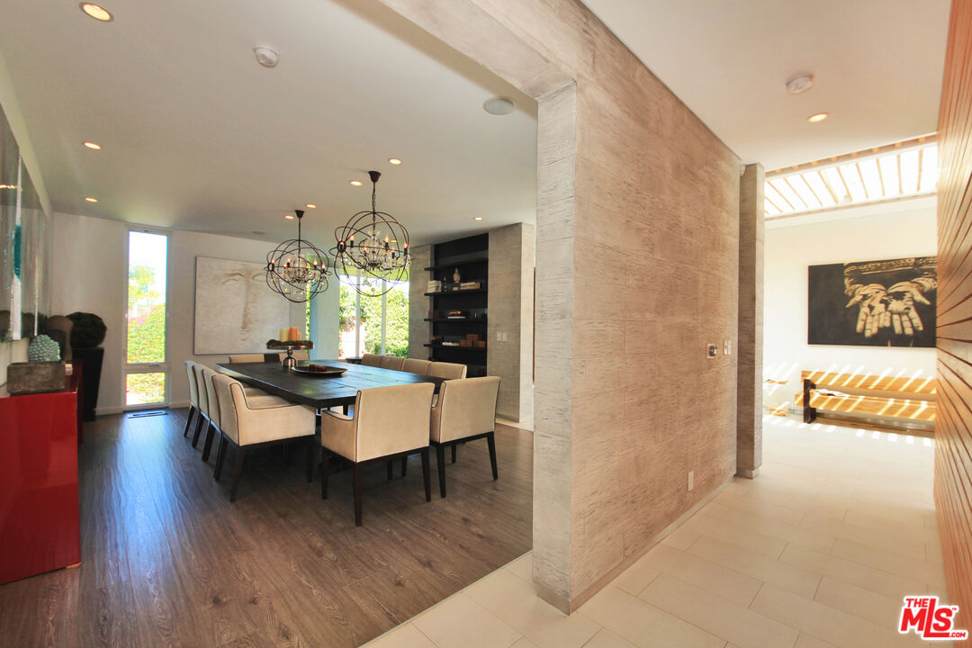 3054 Elvido Dr