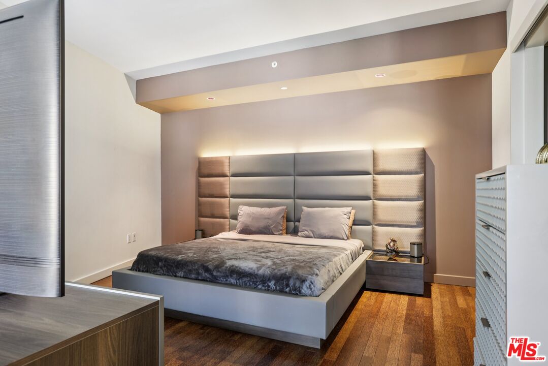 6250 Hollywood Blvd Unit: 5A