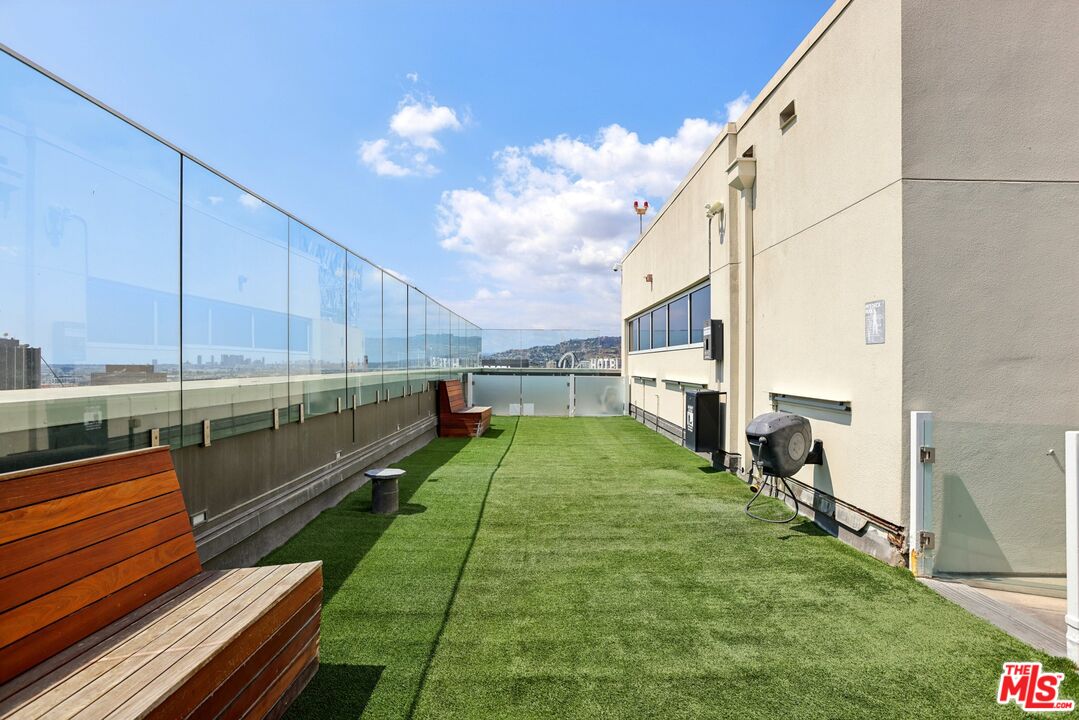 6250 Hollywood Blvd Unit: 5A