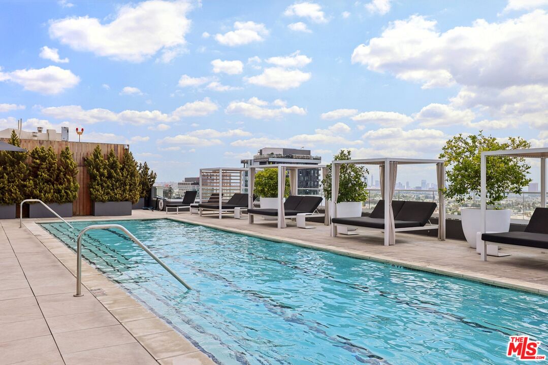 6250 Hollywood Blvd Unit: 5A