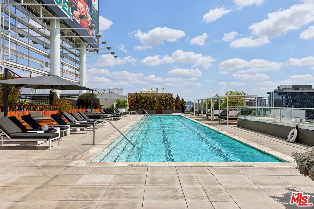 6250 Hollywood Blvd Unit: 5A