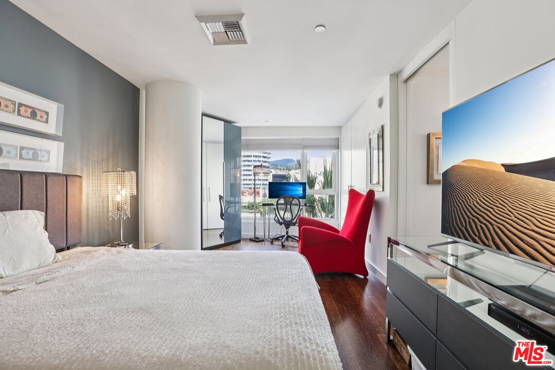 6250 Hollywood Blvd Unit: 5A