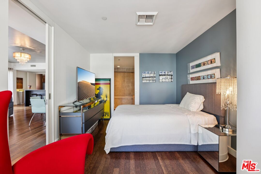 6250 Hollywood Blvd Unit: 5A