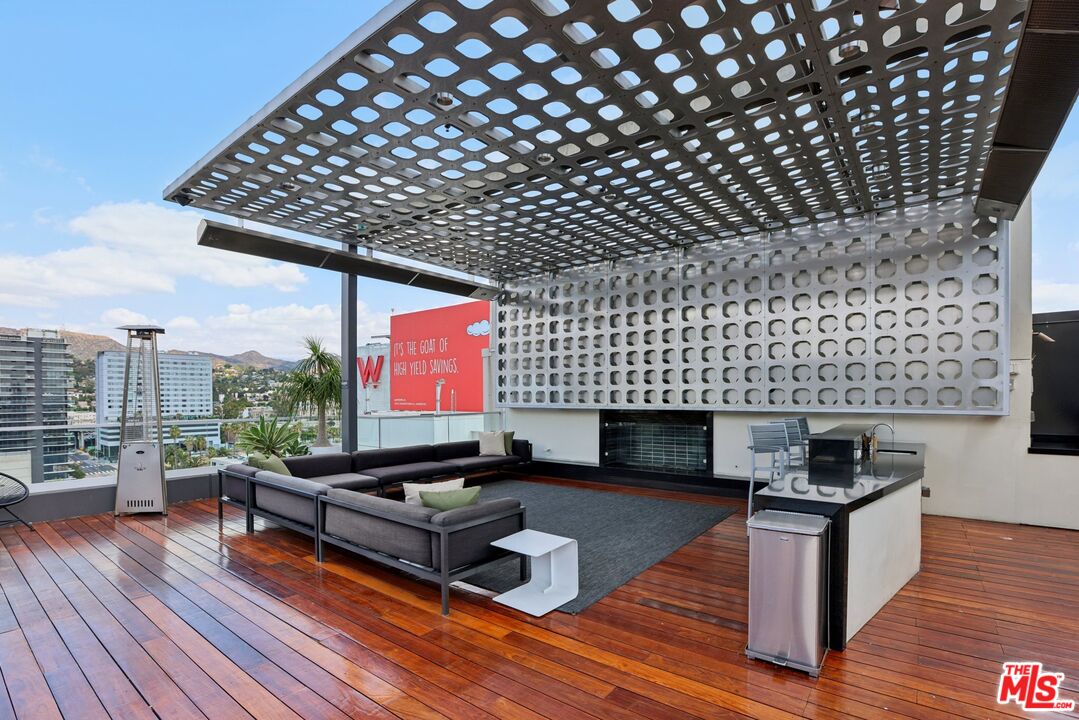 6250 Hollywood Blvd Unit: 5A