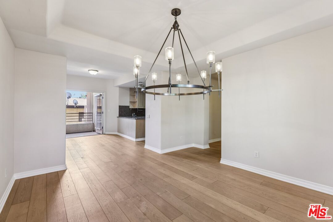14290 Dickens St Unit: 204