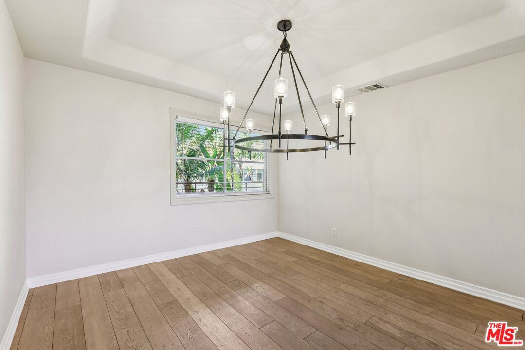 14290 Dickens St Unit: 204