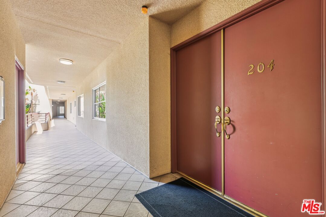 14290 Dickens St Unit: 204