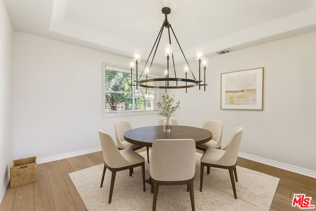 14290 Dickens St Unit: 204