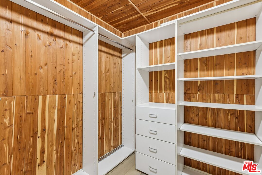 14290 Dickens St Unit: 204