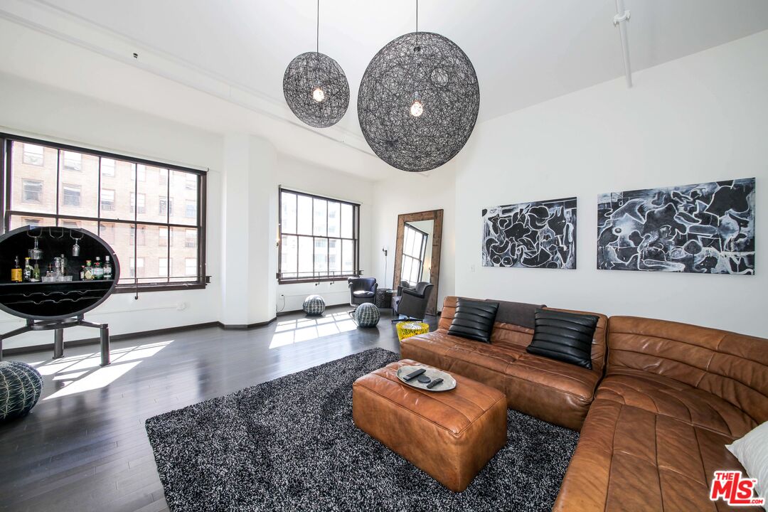 1645 N VINE ST Unit: 603