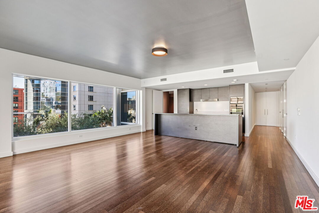 6250 Hollywood Blvd Unit: 5A