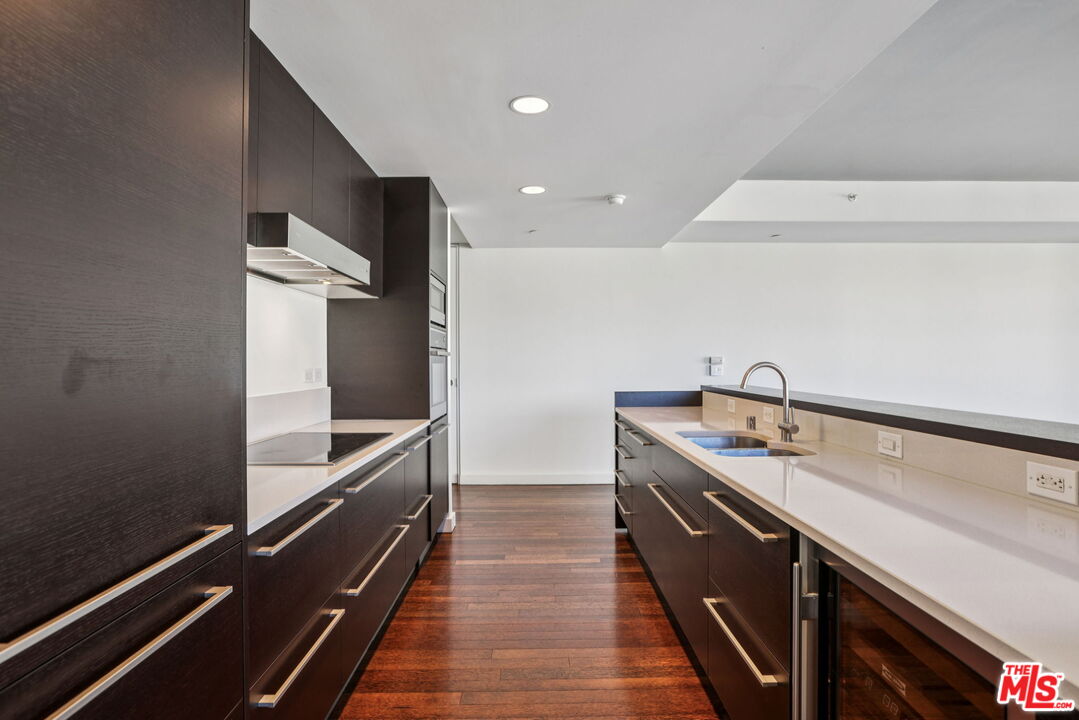 6250 Hollywood Blvd Unit: 5A