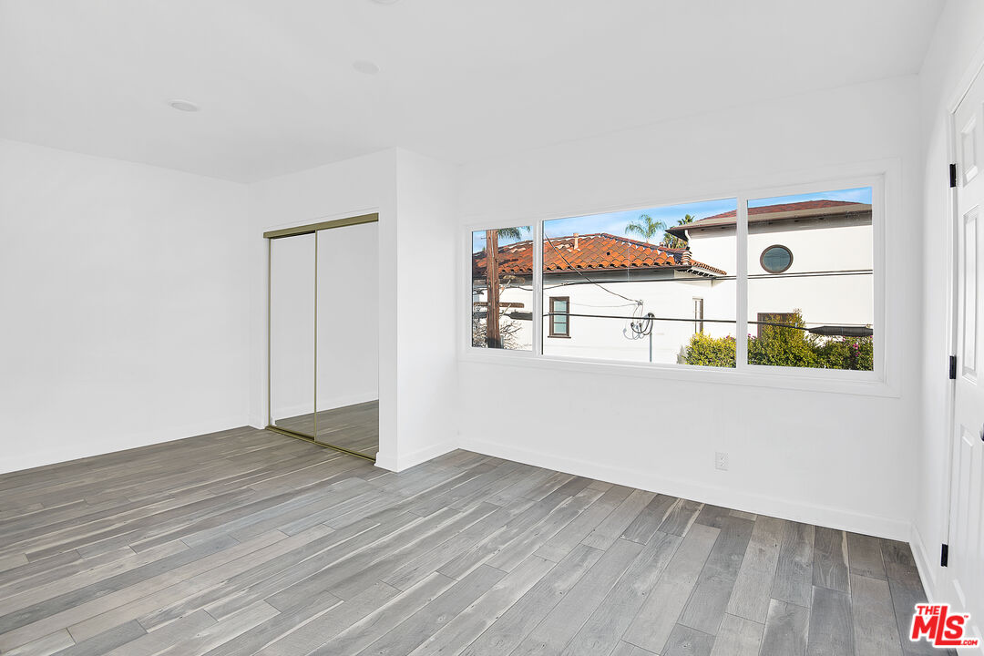 1610 S Beverly Glen Blvd Unit: 6