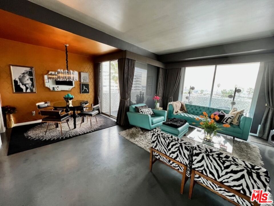 7250 Franklin Ave Unit: 517