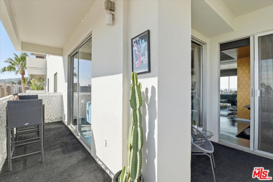 7250 Franklin Ave Unit: 517