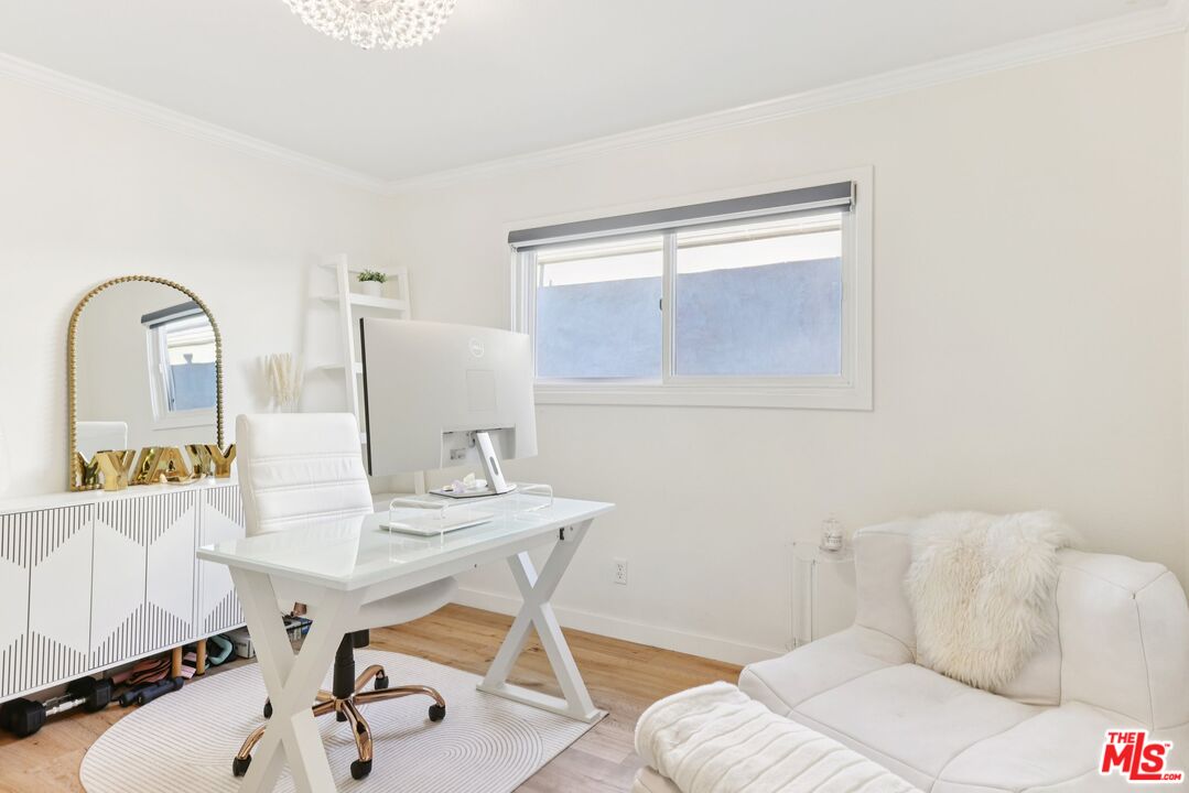 665 Washington Blvd Unit: 210