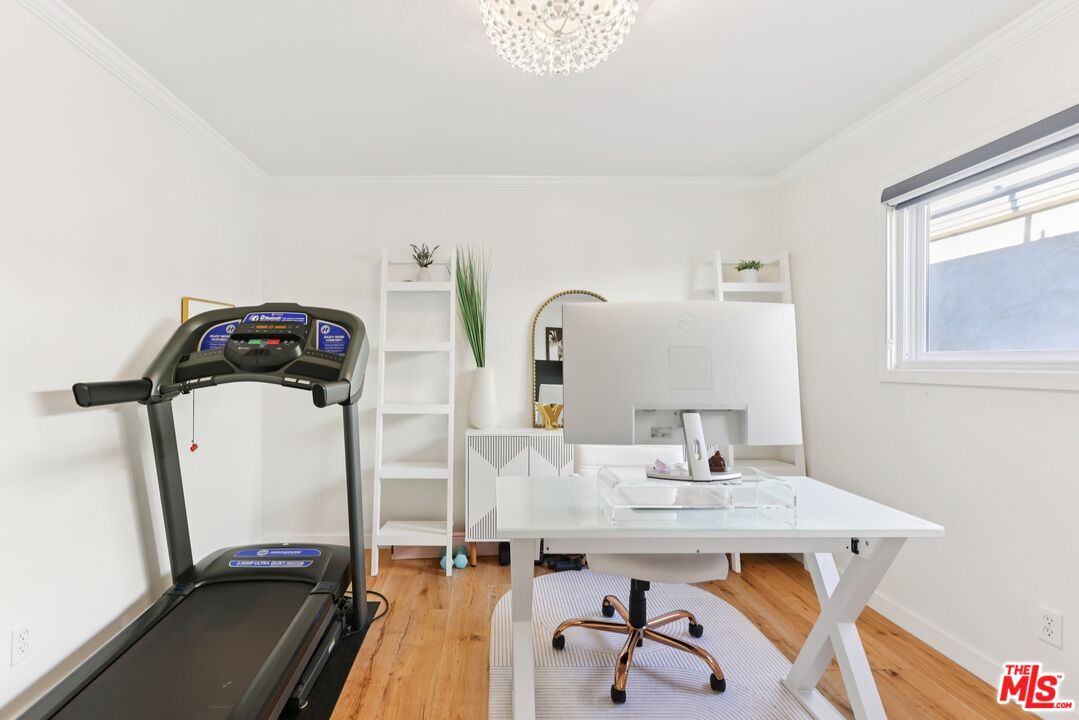 665 Washington Blvd Unit: 210