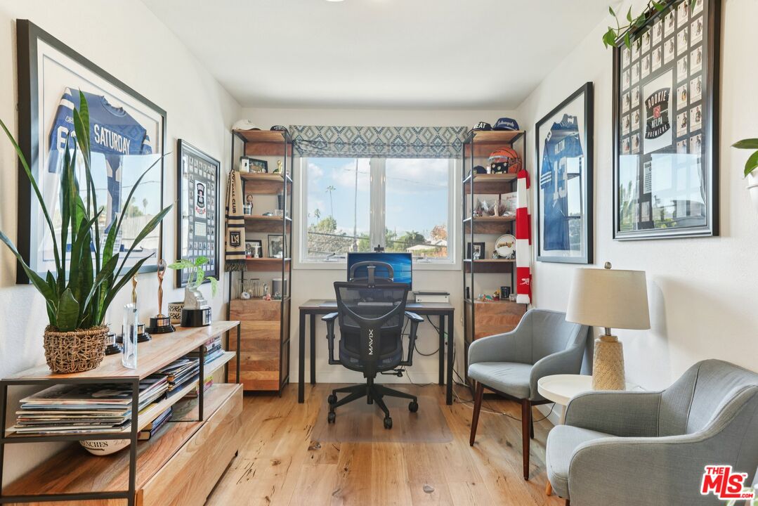 665 Washington Blvd Unit: 210