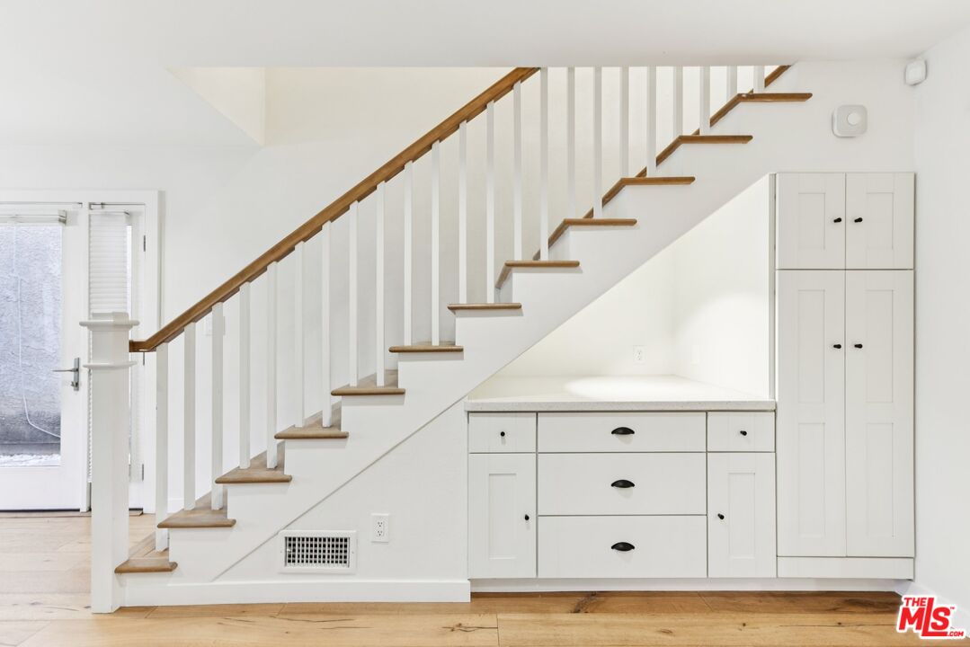 665 Washington Blvd Unit: 210