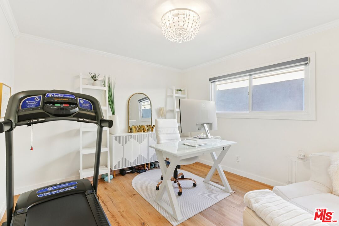 665 Washington Blvd Unit: 210