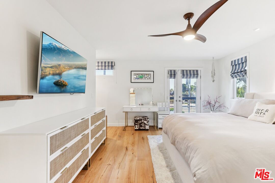 665 Washington Blvd Unit: 210