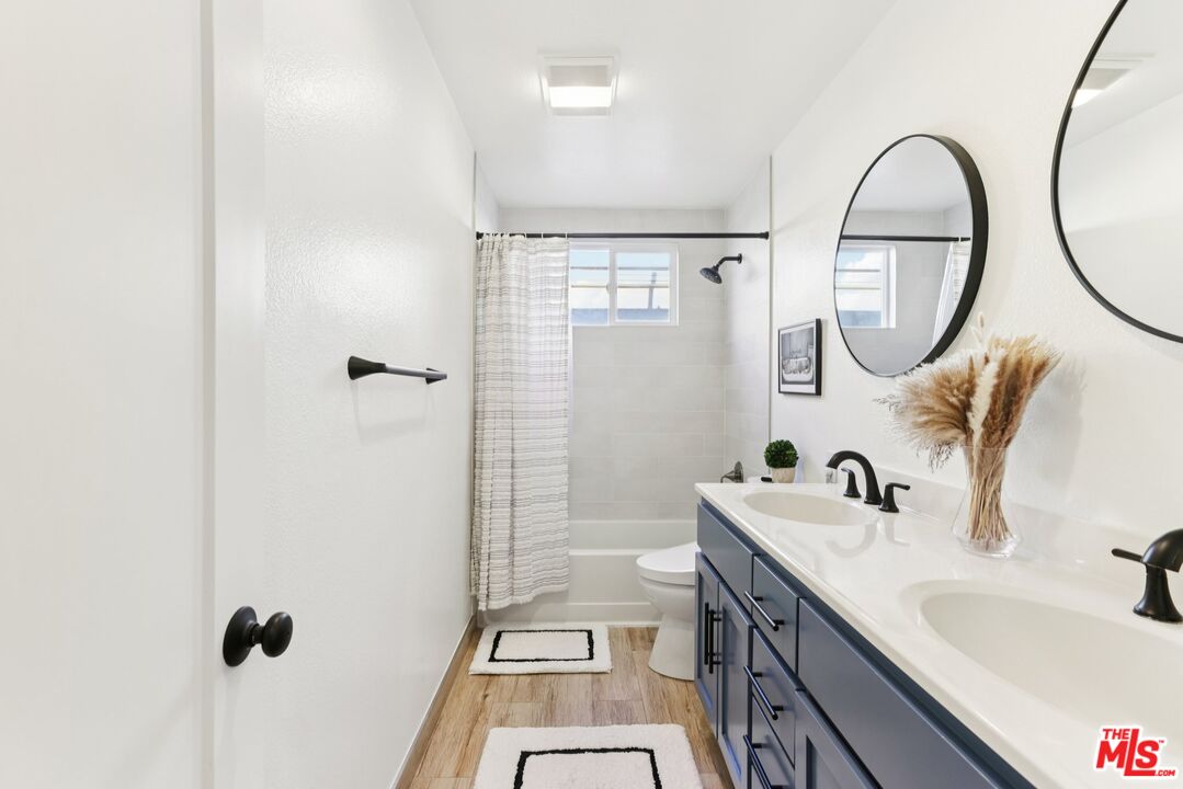 665 Washington Blvd Unit: 210