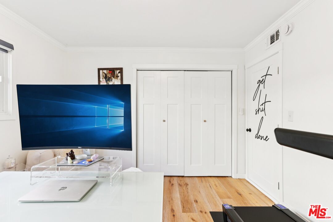 665 Washington Blvd Unit: 210