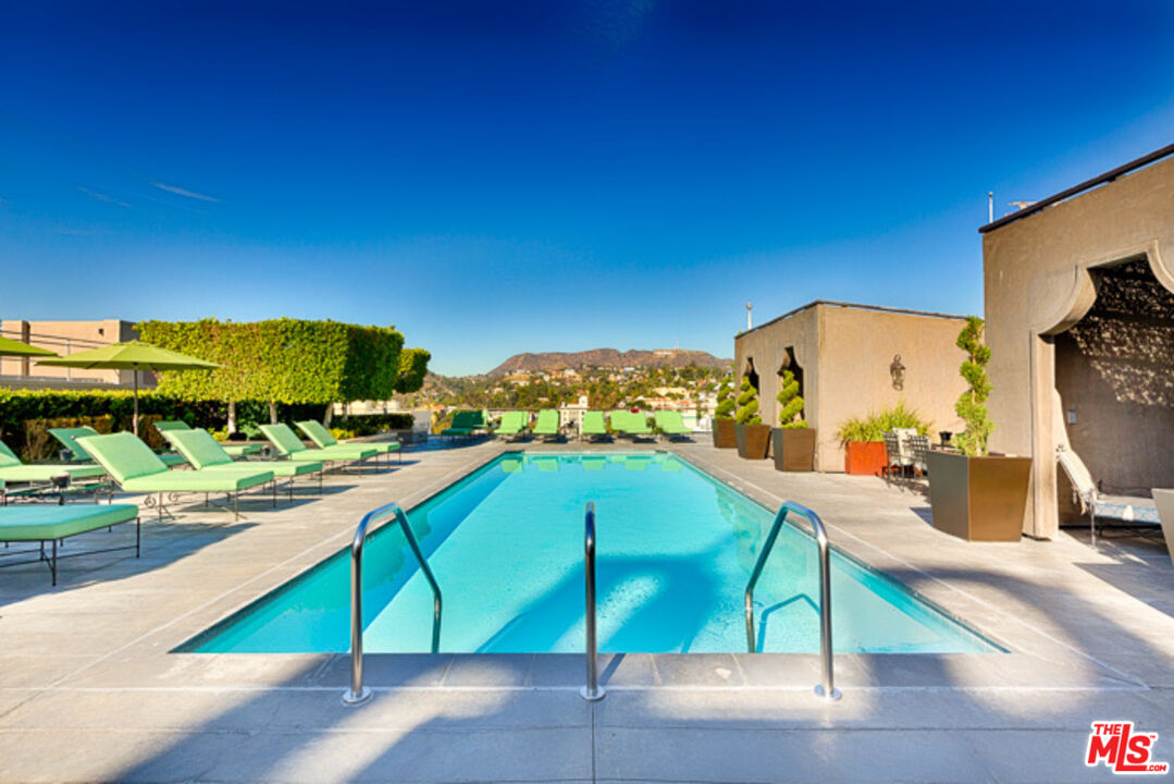 1645 N Vine St Unit: 801