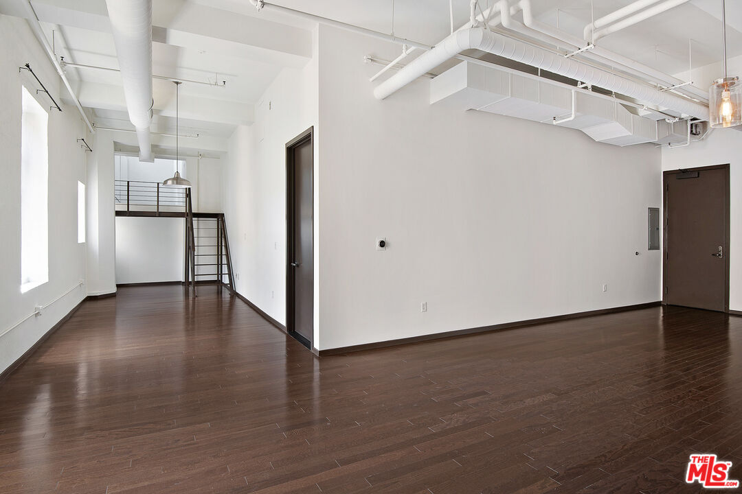 1645 N Vine St Unit: 801