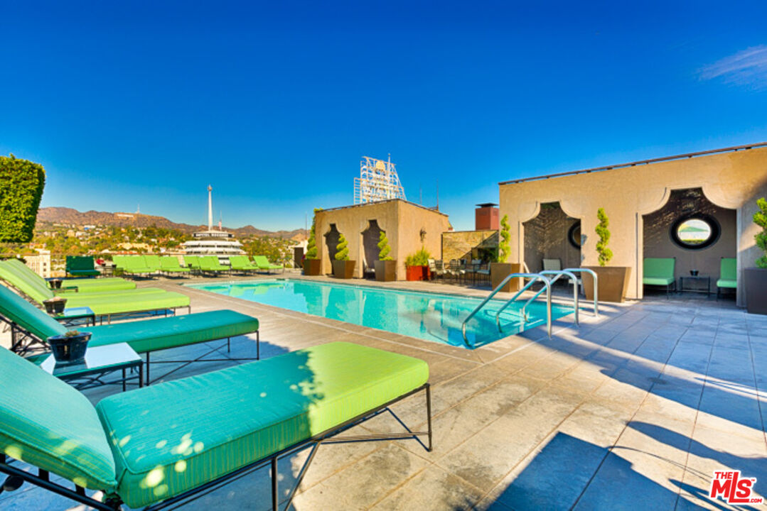 1645 N Vine St Unit: 801