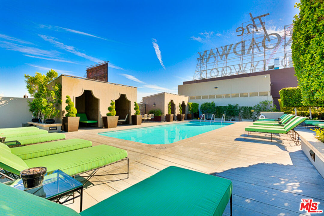 1645 N Vine St Unit: 801