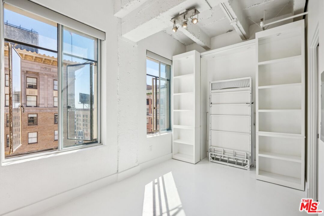 6253 Hollywood BLVD Unit: 1001