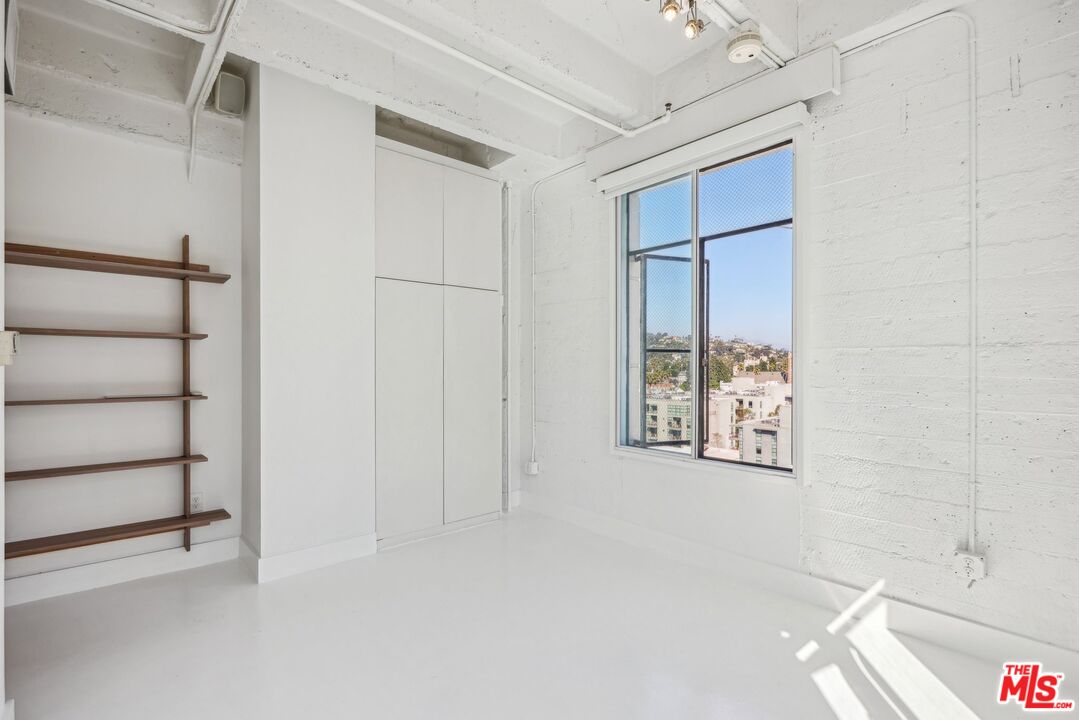 6253 Hollywood BLVD Unit: 1001