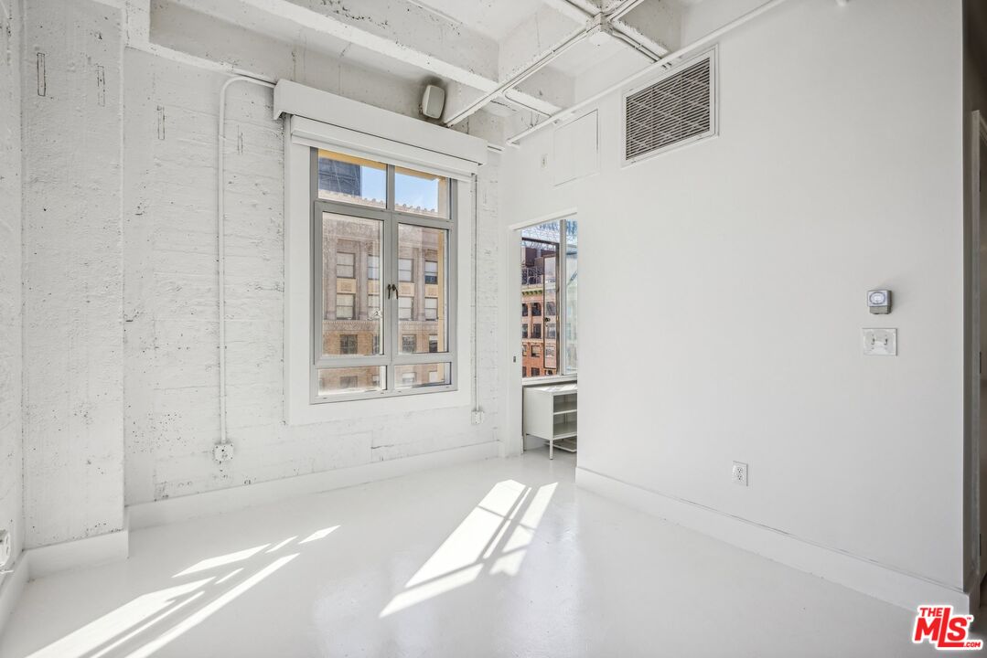 6253 Hollywood BLVD Unit: 1001