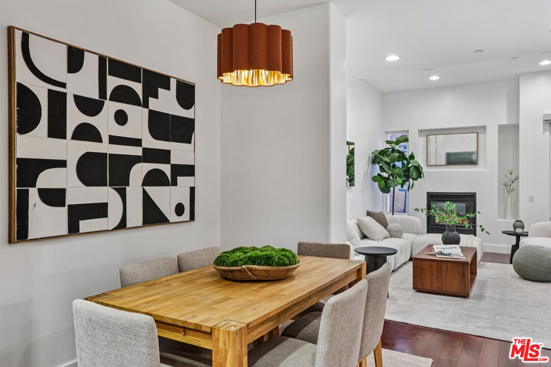 438 Arnaz Dr Unit: #103