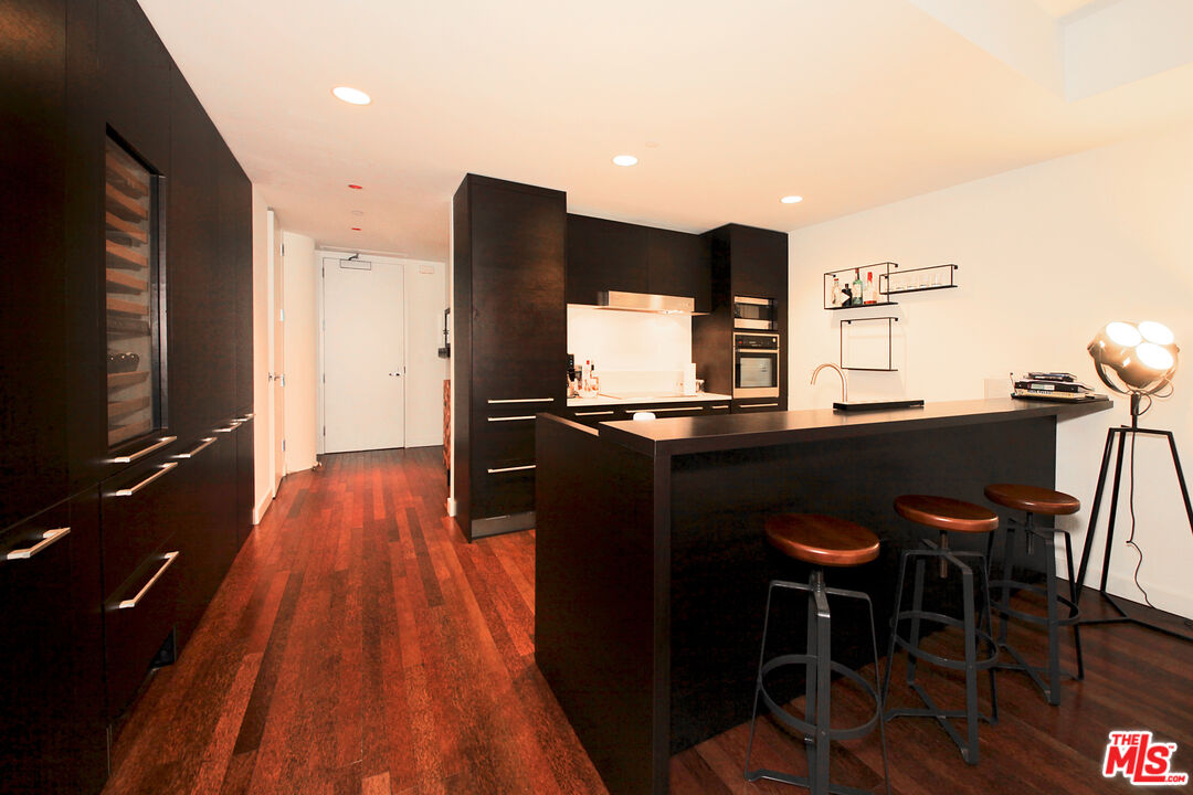 6250 HOLLYWOOD BLVD Unit: 6C