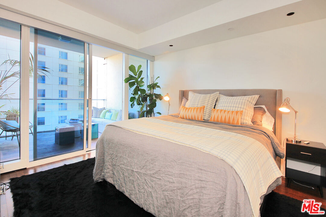 6250 HOLLYWOOD BLVD Unit: 6C