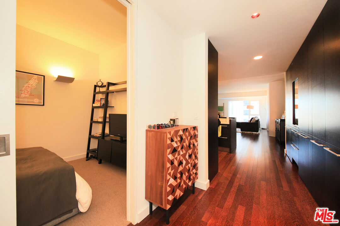 6250 HOLLYWOOD BLVD Unit: 6C