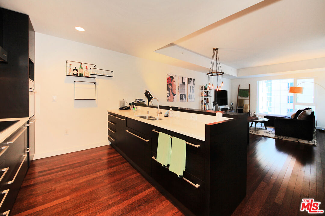 6250 HOLLYWOOD BLVD Unit: 6C