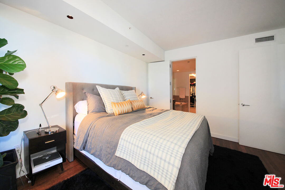 6250 HOLLYWOOD BLVD Unit: 6C