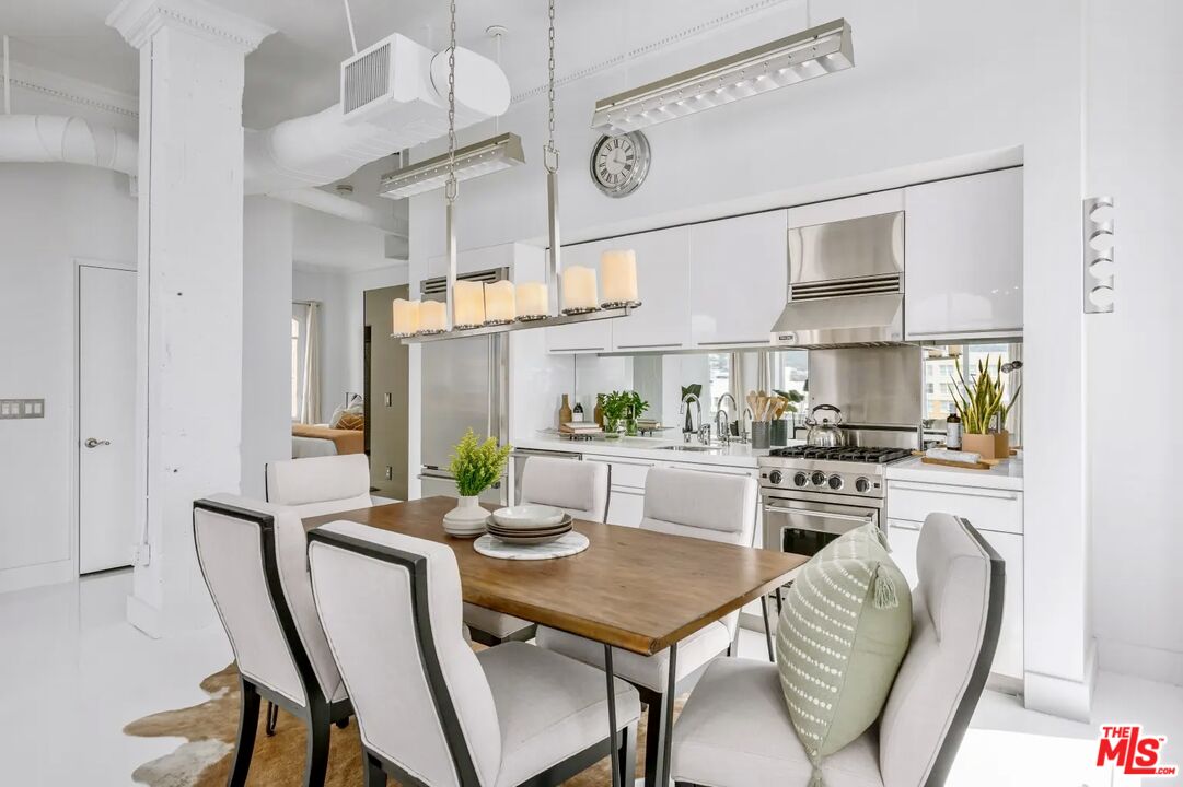 6253 Hollywood Blvd Unit: 1202