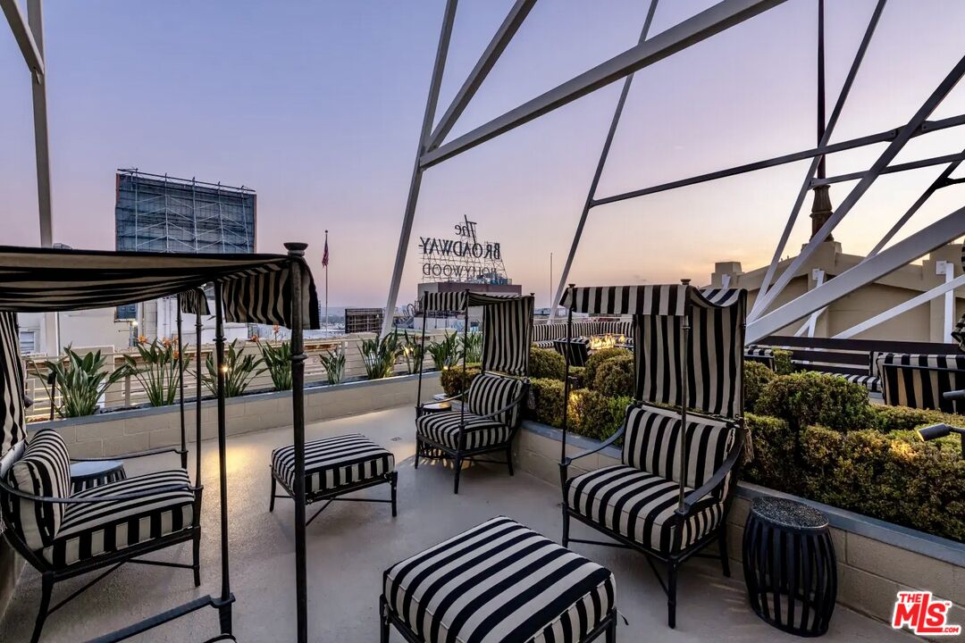 6253 Hollywood Blvd Unit: 1202