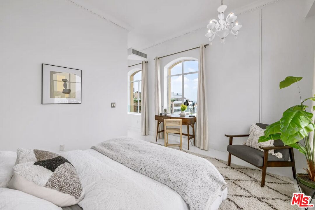 6253 Hollywood Blvd Unit: 1202