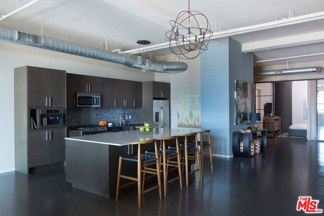 1645 N Vine St Unit: 612