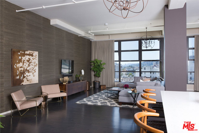 1645 N Vine St Unit: 612