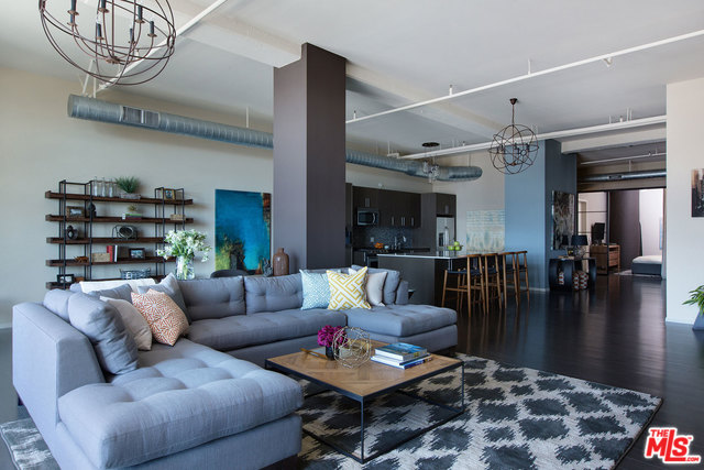 1645 N Vine St Unit: 612